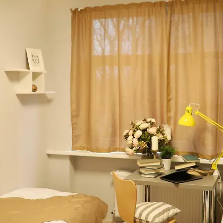 Bridge Free Parking Hotel